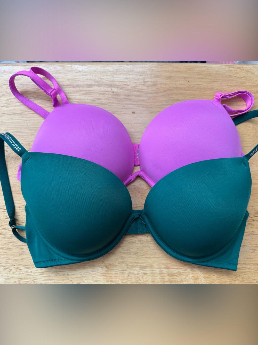 PINK Victoria's Secret Two-Tone Pink and Green Push-Up Bra